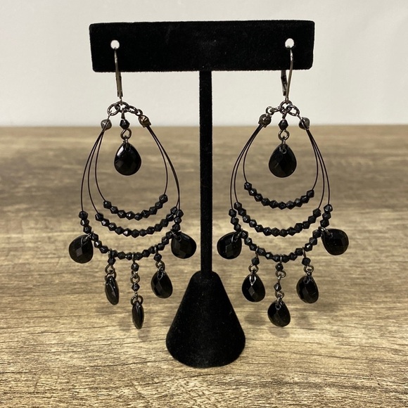 Avon teardrop wire hoop earrings - Picture 1 of 5
